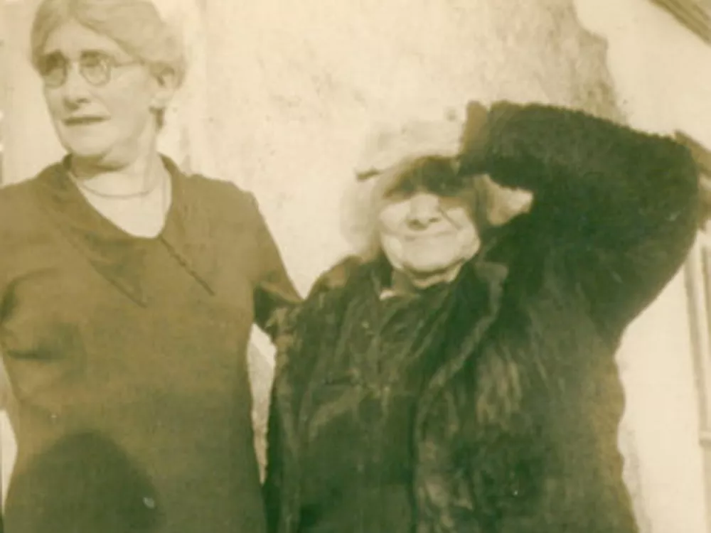 Great Grandmother and auntie Molly